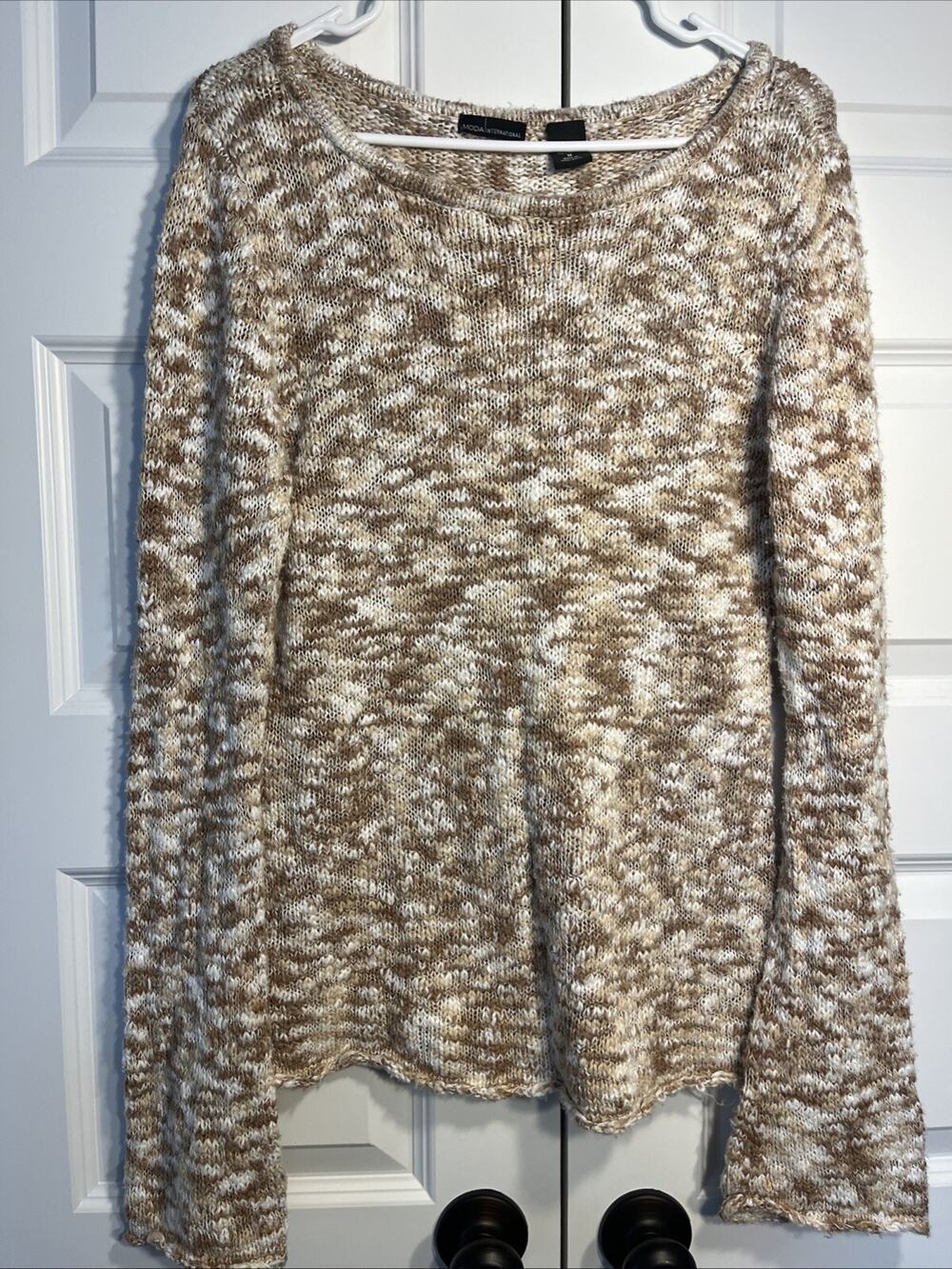 Moda International cable knit wool sweater tan Medium super soft Classic A32
